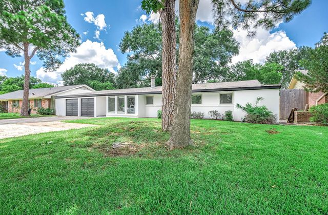 7702 Richmond Ave Avenue, Houston, TX 77063