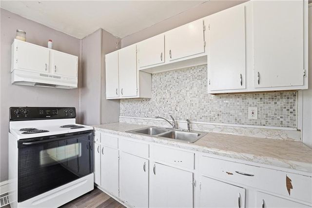 3547 BELLEFONTAINE Avenue, Kansas City, MO 64128