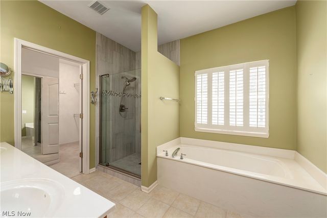 7812 Rockdove Lane, Concord Twp, OH 44077