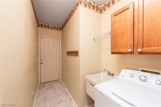 7812 Rockdove Lane, Concord Twp, OH 44077