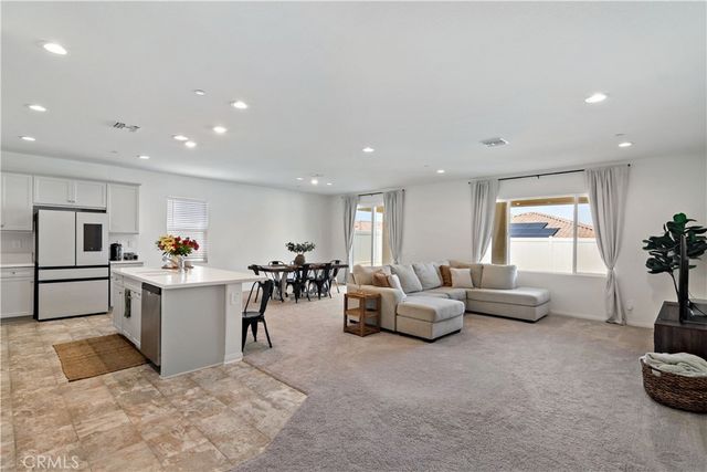 28380 Patches Drive, Menifee, CA 92585