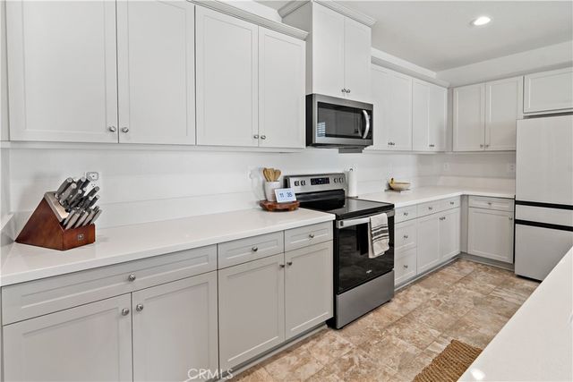 28380 Patches Drive, Menifee, CA 92585