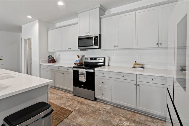 28380 Patches Drive, Menifee, CA 92585