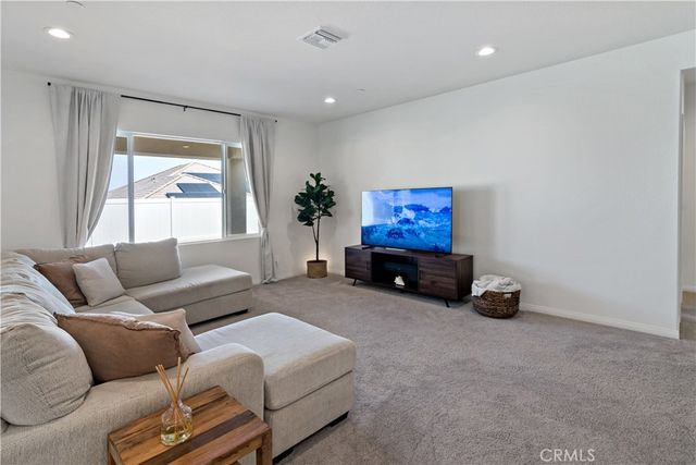 28380 Patches Drive, Menifee, CA 92585