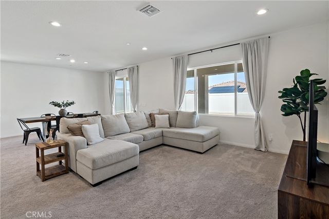 28380 Patches Drive, Menifee, CA 92585