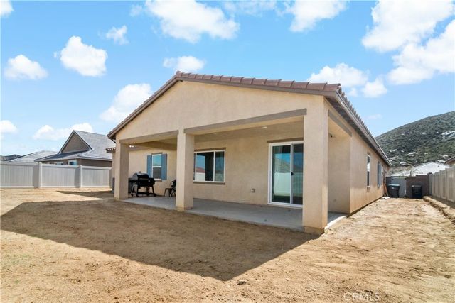 28380 Patches Drive, Menifee, CA 92585