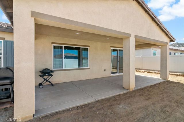 28380 Patches Drive, Menifee, CA 92585