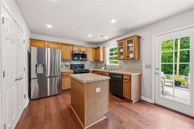 232 N Wentworth Drive, Mocksville, NC 27028