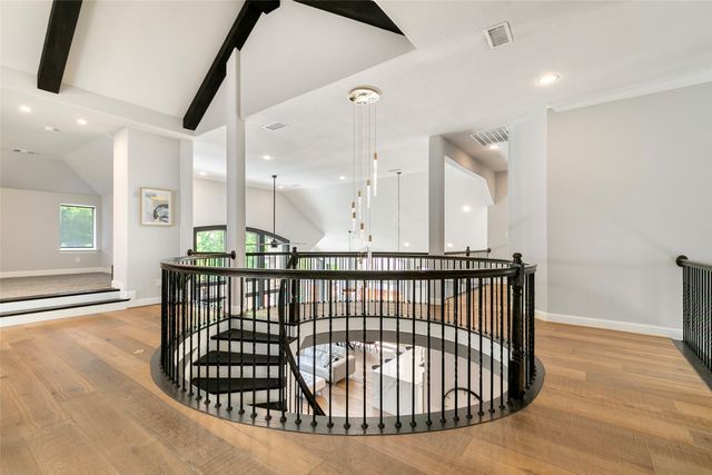 4901 Meadow Creek Drive, Mckinney, TX 75070