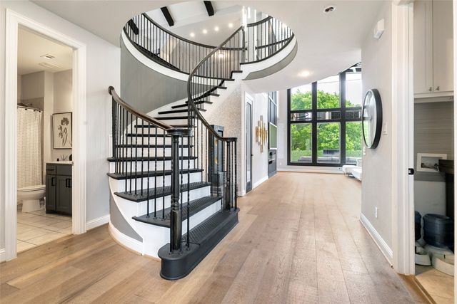 4901 Meadow Creek Drive, Mckinney, TX 75070