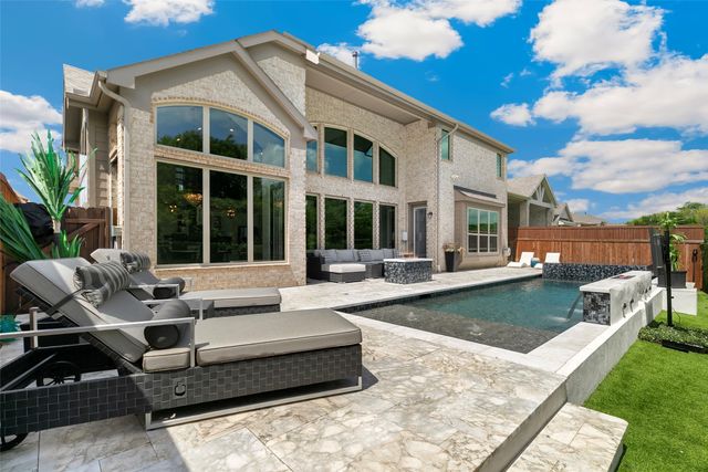 4901 Meadow Creek Drive, Mckinney, TX 75070