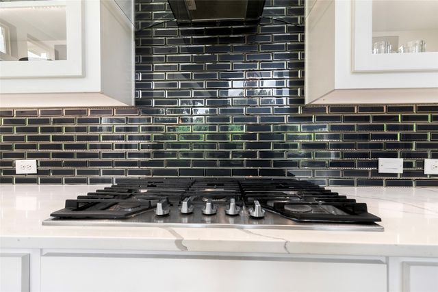 4901 Meadow Creek Drive, Mckinney, TX 75070