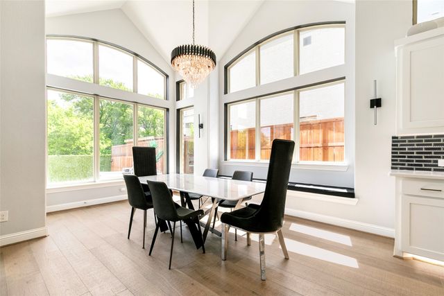 4901 Meadow Creek Drive, Mckinney, TX 75070