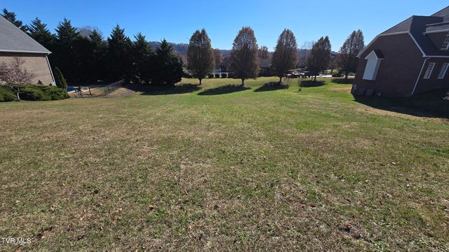 1365 Fall Creek Road, Kingsport, TN 37664