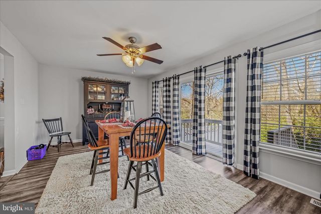 43 SCARBORO DR, Bunker Hill, WV 25413