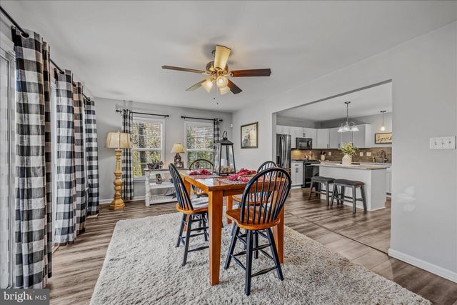 43 SCARBORO DR, Bunker Hill, WV 25413