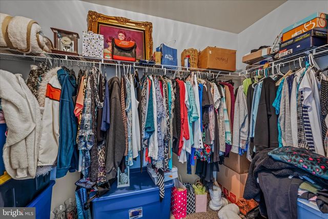 43 SCARBORO DR, Bunker Hill, WV 25413