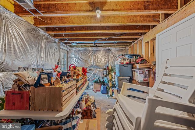 43 SCARBORO DR, Bunker Hill, WV 25413