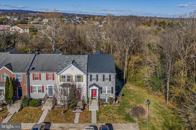 43 SCARBORO DR, Bunker Hill, WV 25413