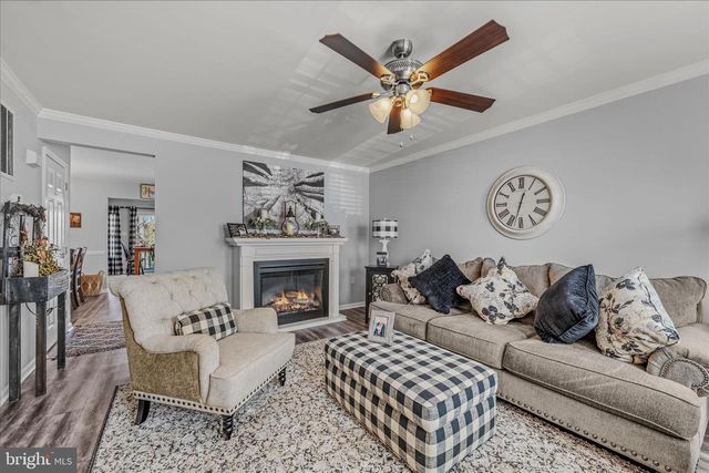 43 SCARBORO DR, Bunker Hill, WV 25413