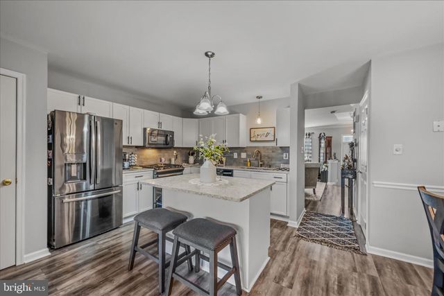 43 SCARBORO DR, Bunker Hill, WV 25413