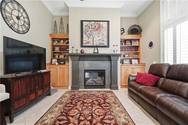 4504 NE Dick Howser Drive, Lee's Summit, MO 64064