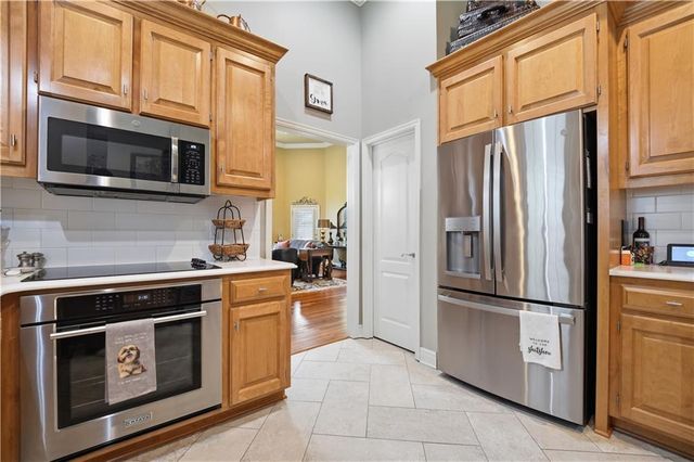 4504 NE Dick Howser Drive, Lee's Summit, MO 64064
