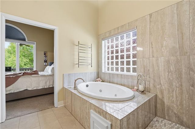 4504 NE Dick Howser Drive, Lee's Summit, MO 64064
