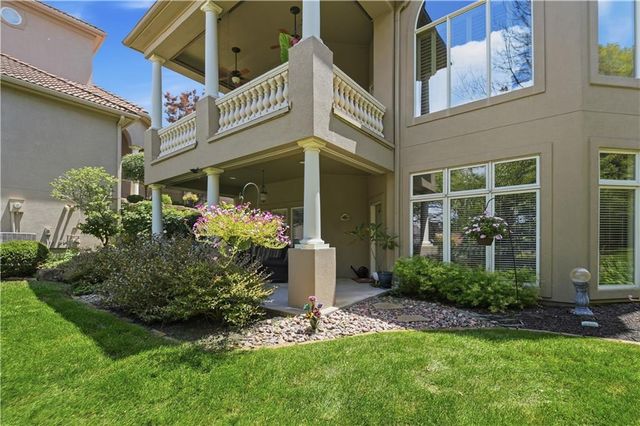 4504 NE Dick Howser Drive, Lee's Summit, MO 64064