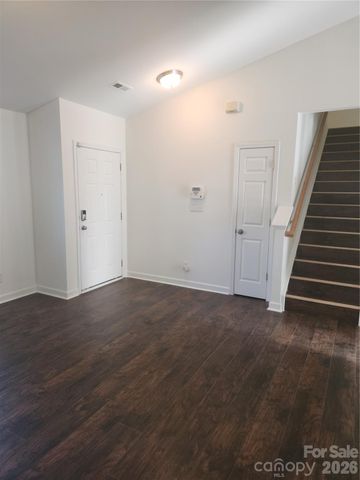 8103 Lamplighter Place, Charlotte, NC 28217