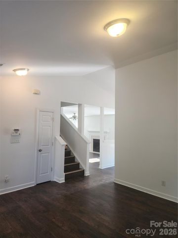 8103 Lamplighter Place, Charlotte, NC 28217
