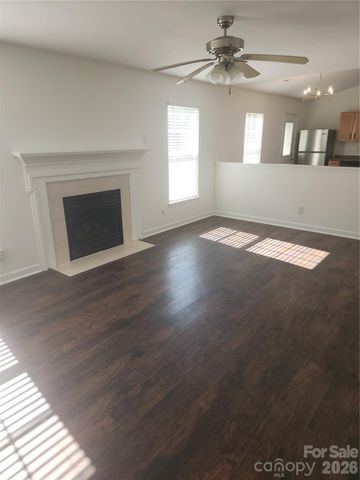8103 Lamplighter Place, Charlotte, NC 28217