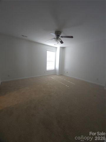 8103 Lamplighter Place, Charlotte, NC 28217