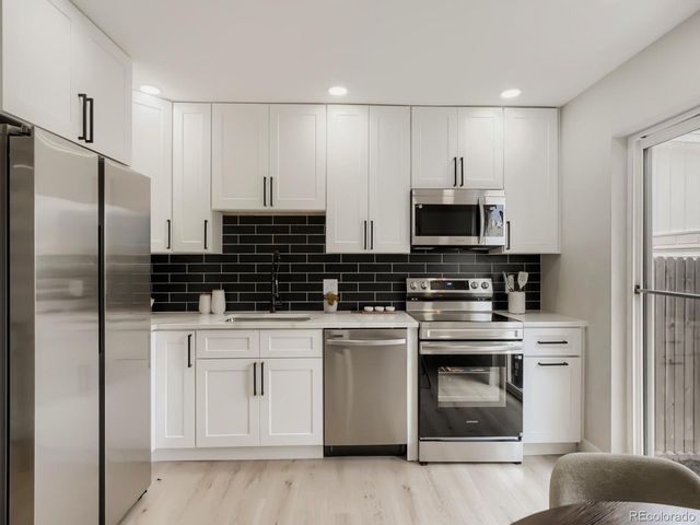 17694 E Loyola Dr A, Aurora, CO 80013