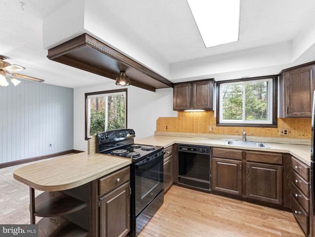 40 WOODSTONE DR, Voorhees, NJ 08043