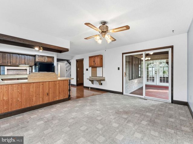 40 WOODSTONE DR, Voorhees, NJ 08043