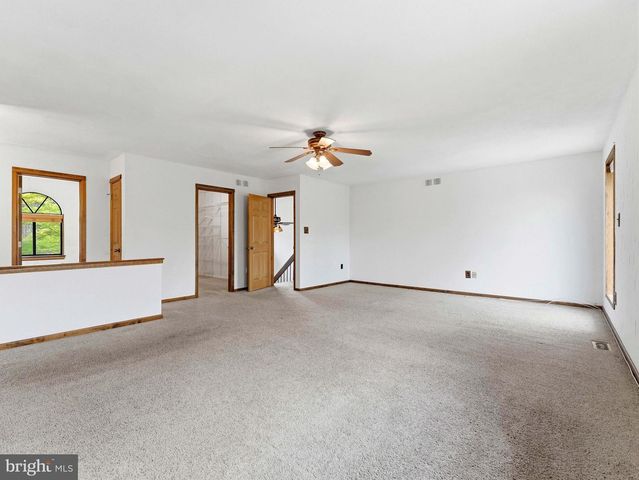 40 WOODSTONE DR, Voorhees, NJ 08043