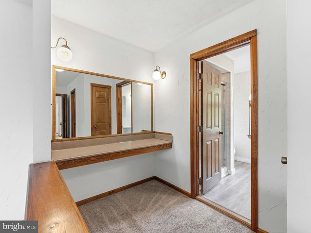 40 WOODSTONE DR, Voorhees, NJ 08043