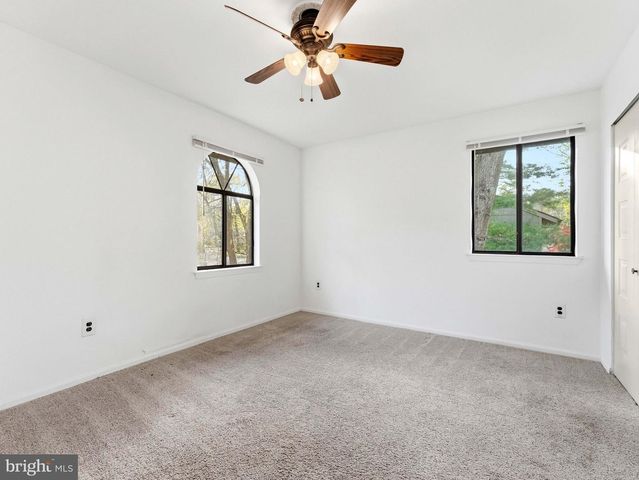 40 WOODSTONE DR, Voorhees, NJ 08043