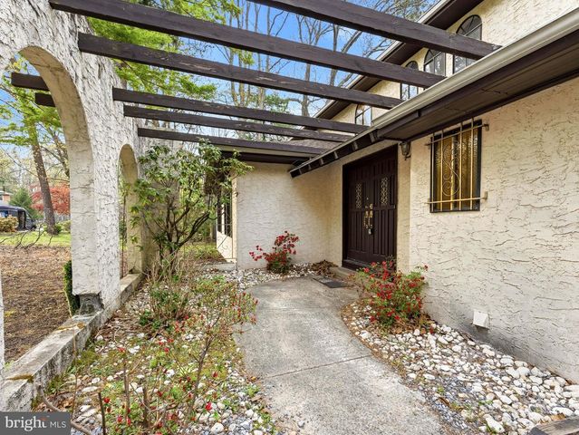 40 WOODSTONE DR, Voorhees, NJ 08043