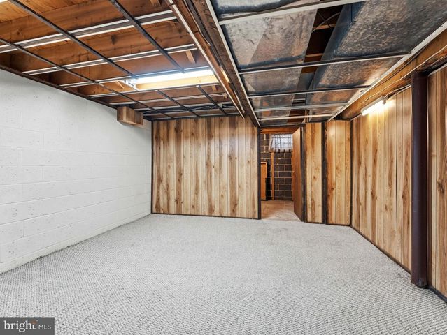 40 WOODSTONE DR, Voorhees, NJ 08043