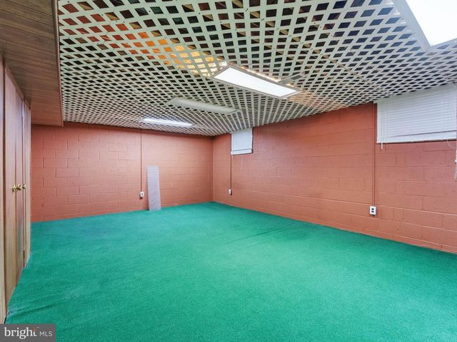 40 WOODSTONE DR, Voorhees, NJ 08043