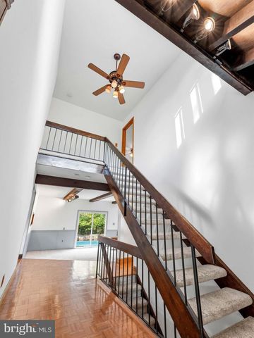 40 WOODSTONE DR, Voorhees, NJ 08043