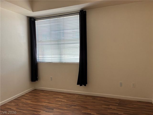 43 East Agate Avenue 405, Las Vegas, NV 89123