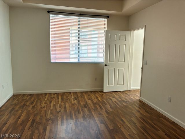 43 East Agate Avenue 405, Las Vegas, NV 89123