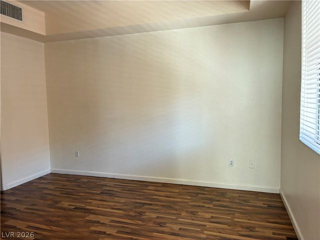 43 East Agate Avenue 405, Las Vegas, NV 89123