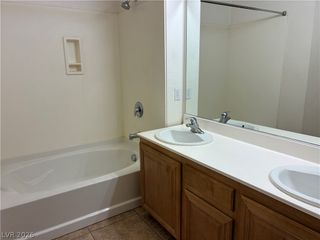 43 East Agate Avenue 405, Las Vegas, NV 89123