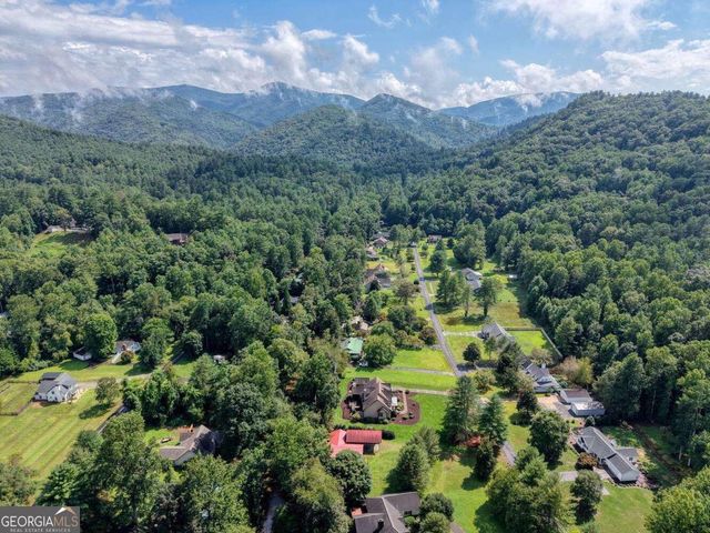 2171 Big Pine Drive, Hiawassee, GA 30546