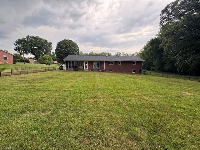 6778 Eldred Road, Walkertown, NC 27051