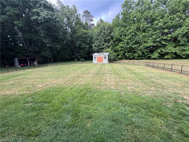 6778 Eldred Road, Walkertown, NC 27051